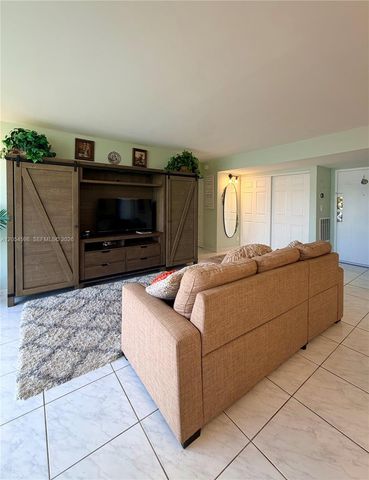 17021 N Bay Road 802, Sunny Isles Beach, FL 33160