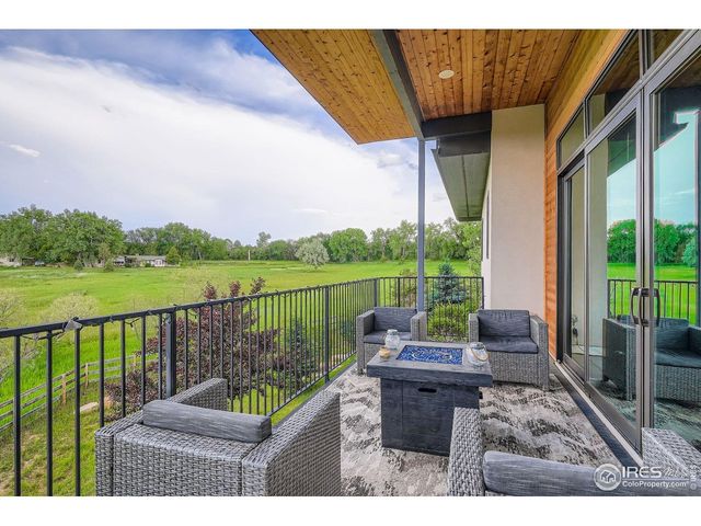 8568 Foxhaven Ct, Longmont, CO 80503