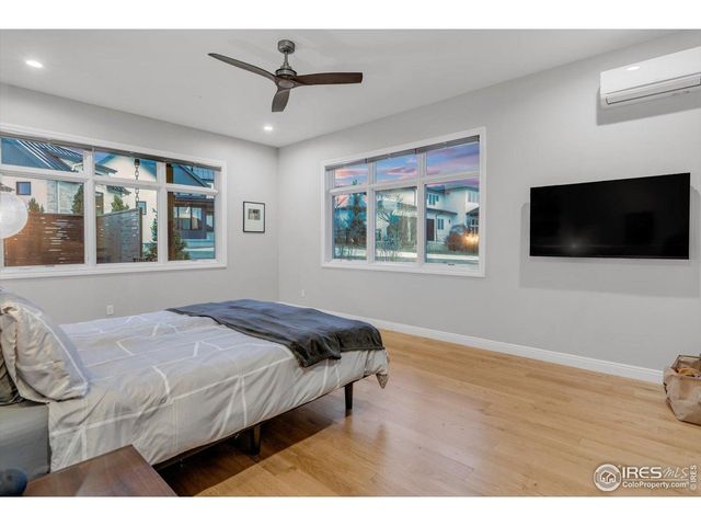 8568 Foxhaven Ct, Longmont, CO 80503