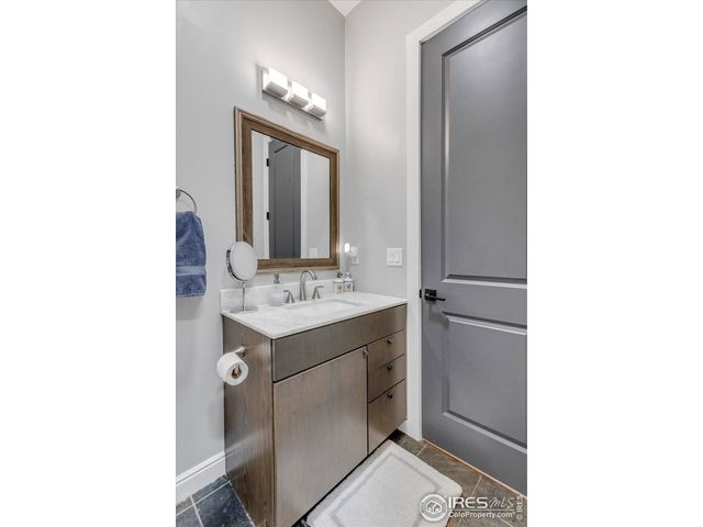 8568 Foxhaven Ct, Longmont, CO 80503