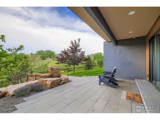 8568 Foxhaven Ct, Longmont, CO 80503