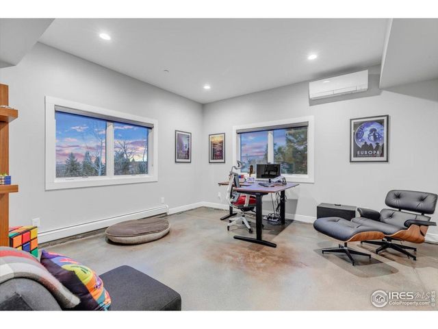 8568 Foxhaven Ct, Longmont, CO 80503