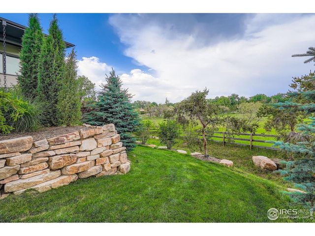 8568 Foxhaven Ct, Longmont, CO 80503