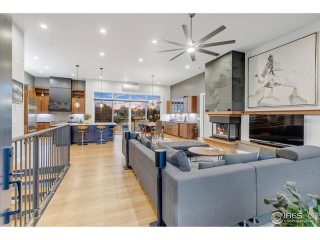 8568 Foxhaven Ct, Longmont, CO 80503