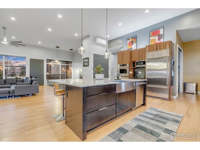 8568 Foxhaven Ct, Longmont, CO 80503