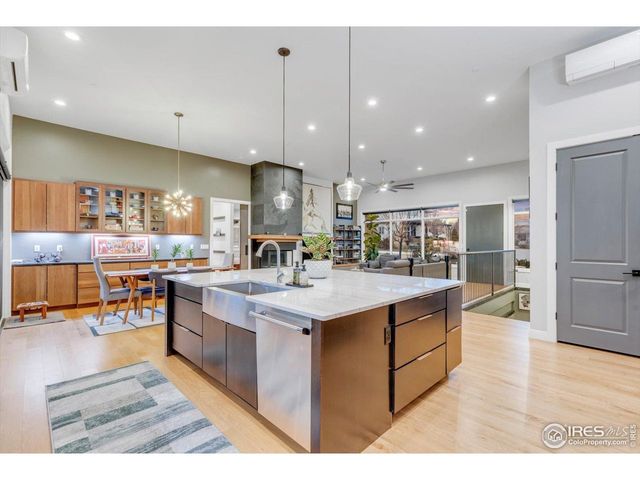 8568 Foxhaven Ct, Longmont, CO 80503