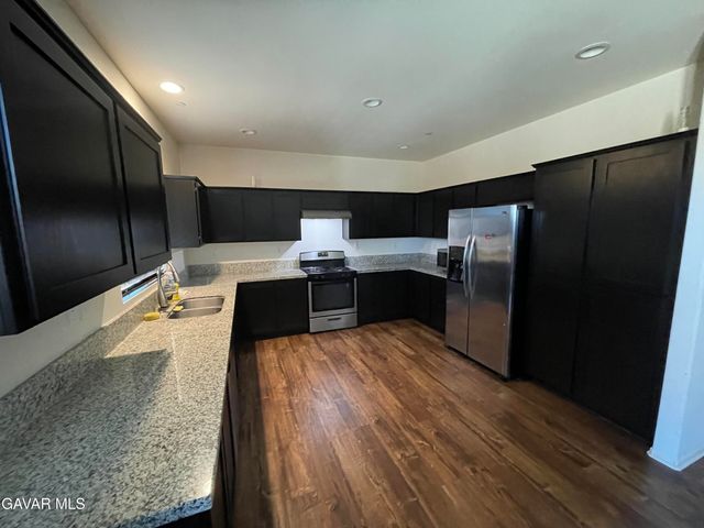 3709 Mt San Gorgonia Avenue, Rosamond, CA 93560
