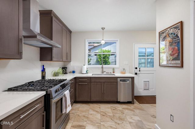 1856 N Michigan Avenue, Pasadena, CA 91104