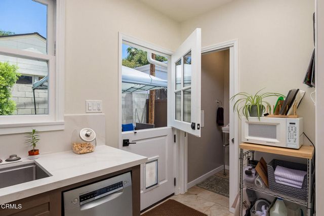 1856 N Michigan Avenue, Pasadena, CA 91104