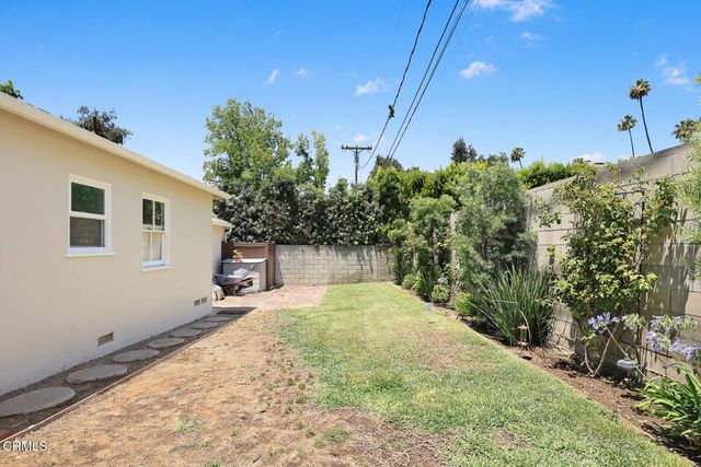 1856 N Michigan Avenue, Pasadena, CA 91104