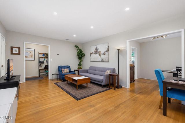 1856 N Michigan Avenue, Pasadena, CA 91104