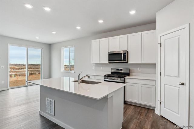 2060 Panorama Street, Lochbuie, CO 80603