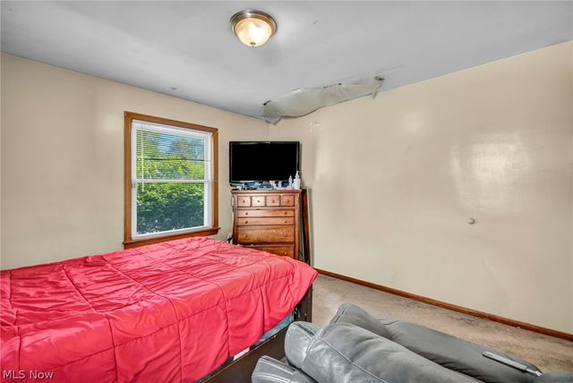 15812 Grant Avenue, Maple Heights, OH 44137