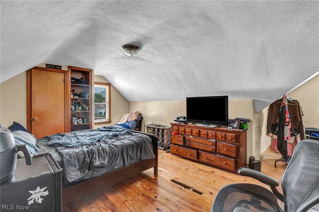 15812 Grant Avenue, Maple Heights, OH 44137