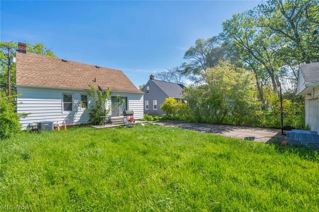 15812 Grant Avenue, Maple Heights, OH 44137
