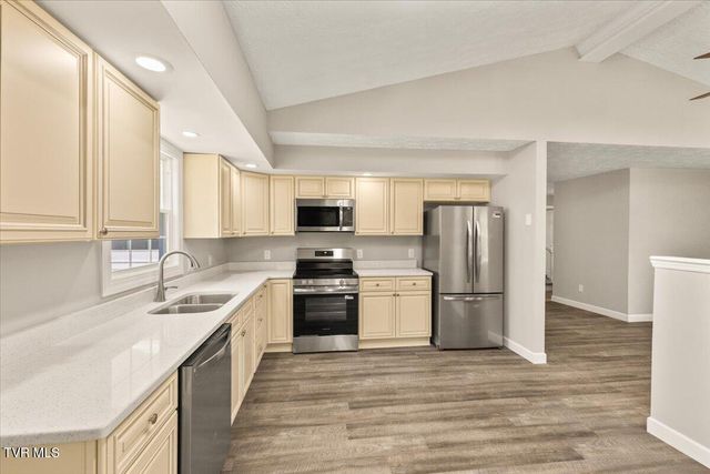 701 Hemlock Street, Elizabethton, TN 37643