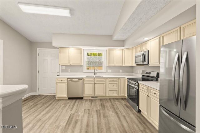 701 Hemlock Street, Elizabethton, TN 37643