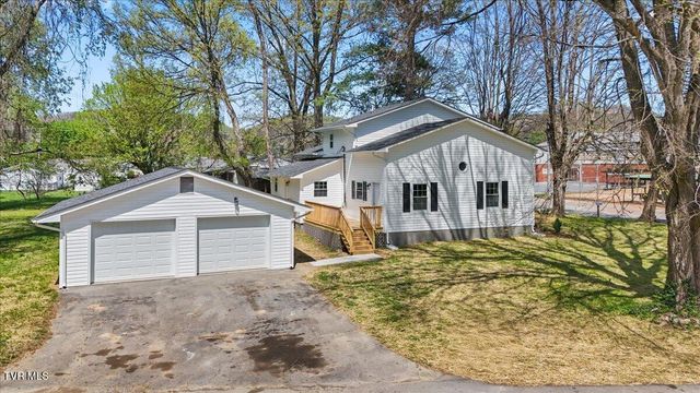 701 Hemlock Street, Elizabethton, TN 37643