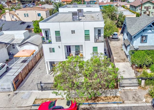 1869 W 24th Street, Los Angeles, CA 90018