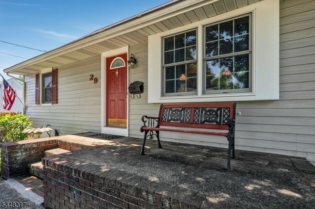 29 Giannone Rd, Wayne Twp., NJ 07470