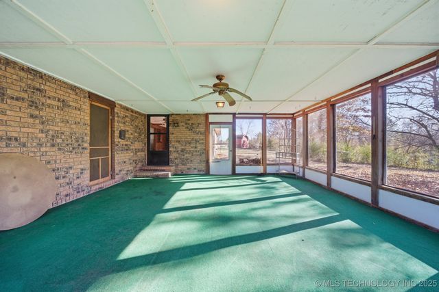 19549 S 250 Road, Okmulgee, OK 74447