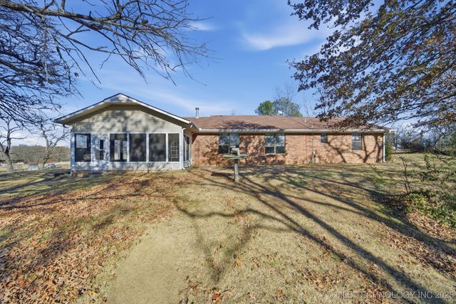 19549 S 250 Road, Okmulgee, OK 74447