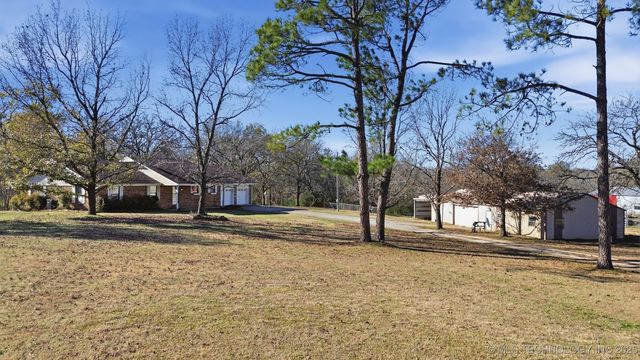 19549 S 250 Road, Okmulgee, OK 74447