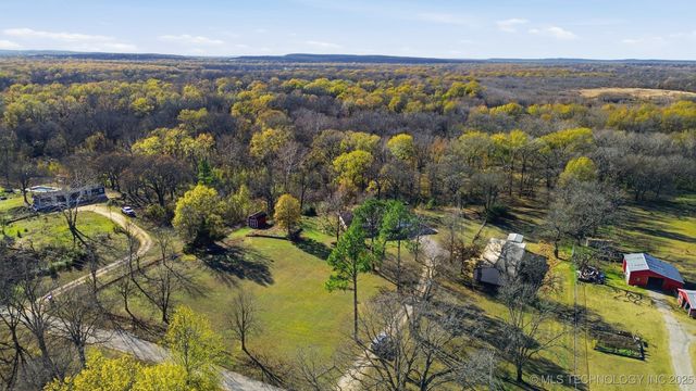 19549 S 250 Road, Okmulgee, OK 74447