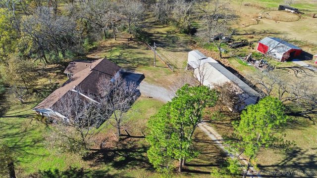 19549 S 250 Road, Okmulgee, OK 74447