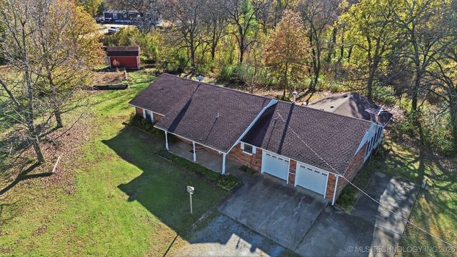 19549 S 250 Road, Okmulgee, OK 74447