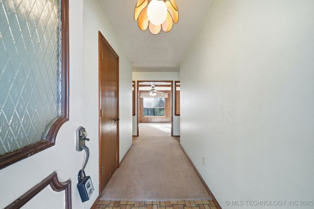 19549 S 250 Road, Okmulgee, OK 74447