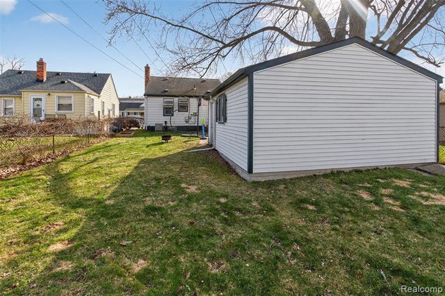 4140 Syracuse Street, Dearborn Heights, MI 48125