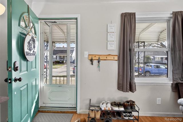 4140 Syracuse Street, Dearborn Heights, MI 48125