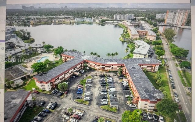 19001 NE 14th Avenue 312, Miami, FL 33179