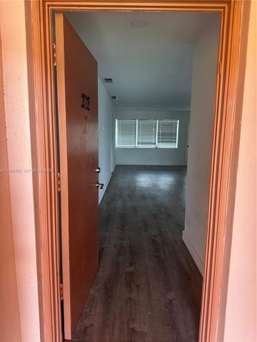 19001 NE 14th Avenue 312, Miami, FL 33179