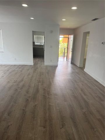 19001 NE 14th Avenue 312, Miami, FL 33179