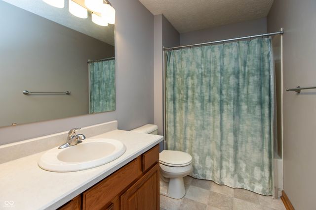 6879 Juliet Drive, Avon, IN 46123