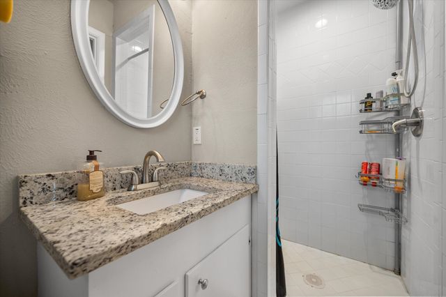4900 Ira Street, Haltom City, TX 76117