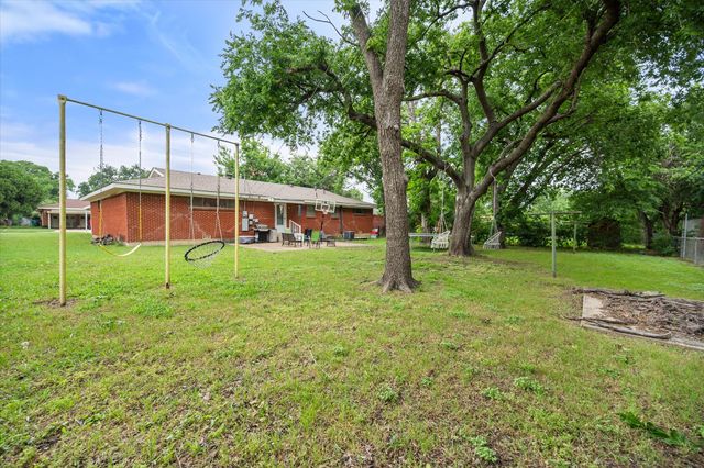 4900 Ira Street, Haltom City, TX 76117