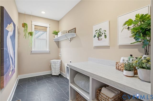 18301 Harvest View Ct, Moseley, VA 23120