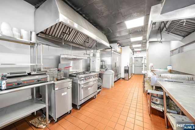 76 Market Street, Clifton, NJ 07012