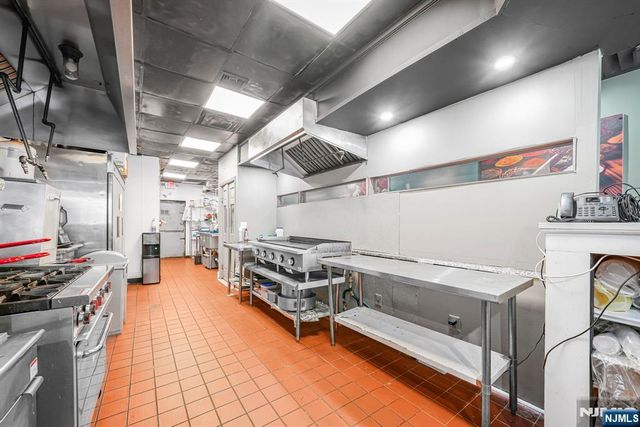 76 Market Street, Clifton, NJ 07012