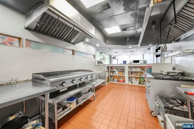 76 Market Street, Clifton, NJ 07012