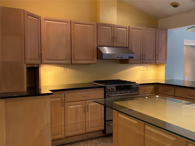 3300 MINEOLA DRIVE, Sarasota, FL 34239