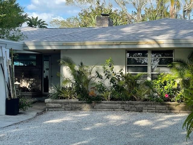 3300 MINEOLA DRIVE, Sarasota, FL 34239