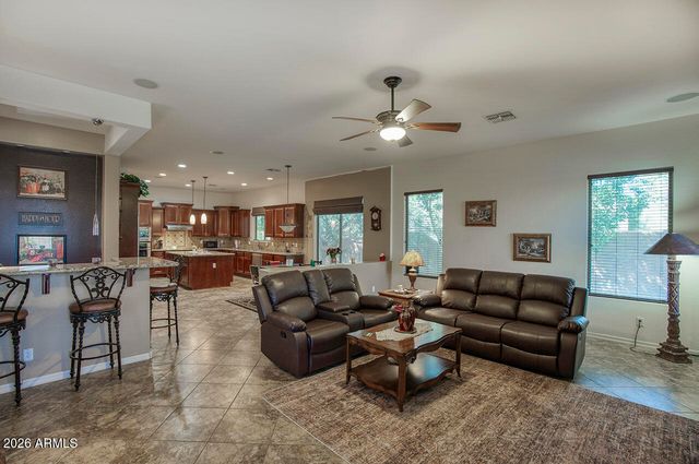 19326 W MEDLOCK Drive, Litchfield Park, AZ 85340