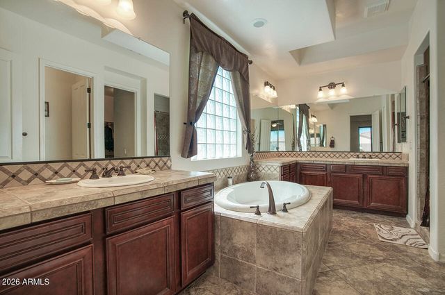 19326 W MEDLOCK Drive, Litchfield Park, AZ 85340