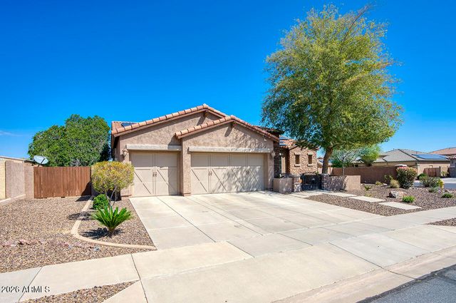 19326 W MEDLOCK Drive, Litchfield Park, AZ 85340