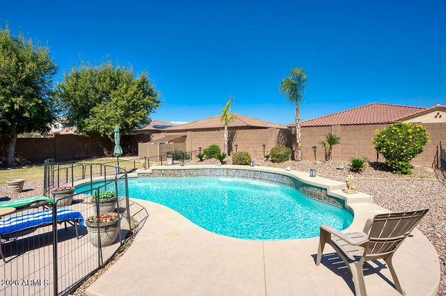 19326 W MEDLOCK Drive, Litchfield Park, AZ 85340