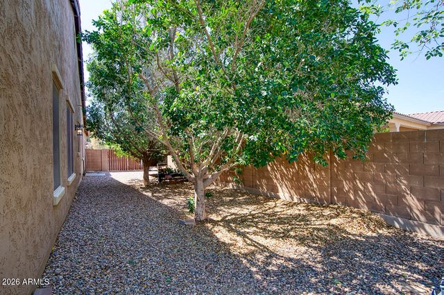 19326 W MEDLOCK Drive, Litchfield Park, AZ 85340